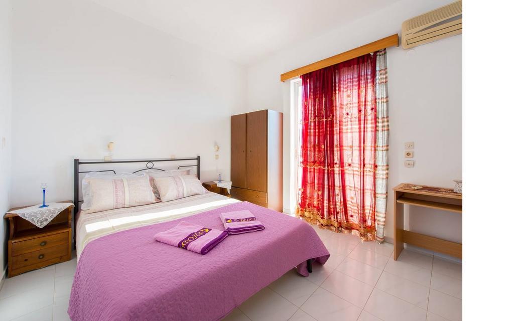 Merryland Studios & Apartments Kremastí Zimmer foto