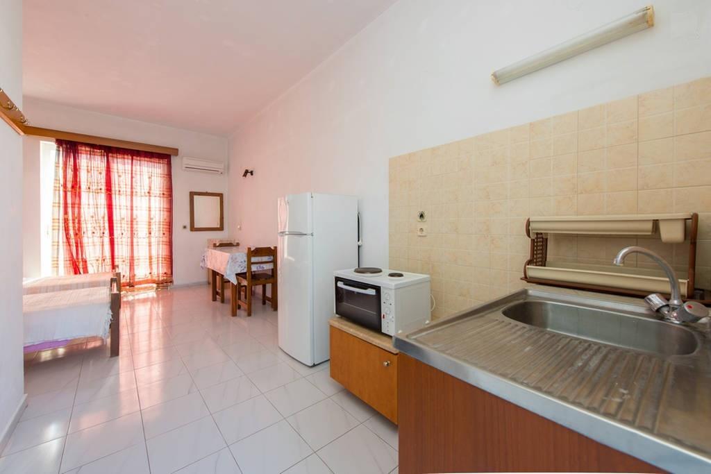 Merryland Studios & Apartments Kremastí Zimmer foto
