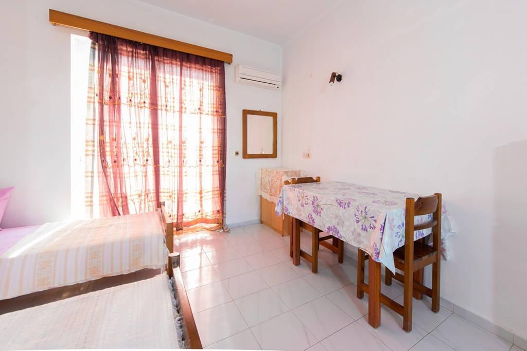 Merryland Studios & Apartments Kremastí Zimmer foto